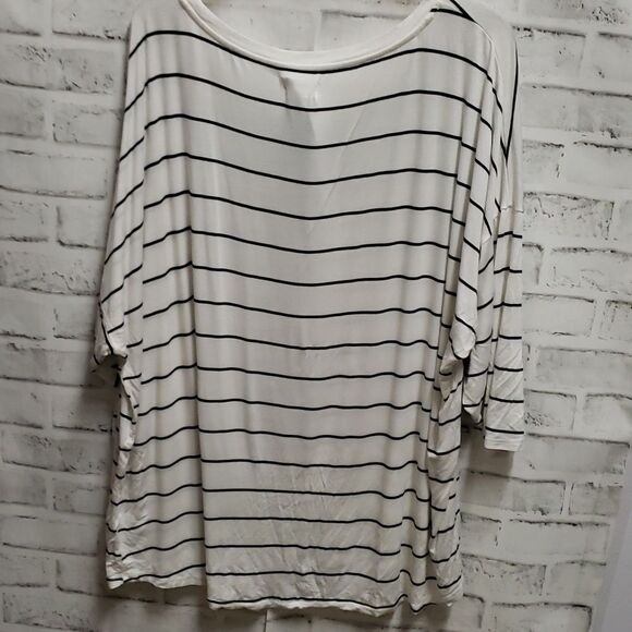 Maurices top   - Picture 3 of 3